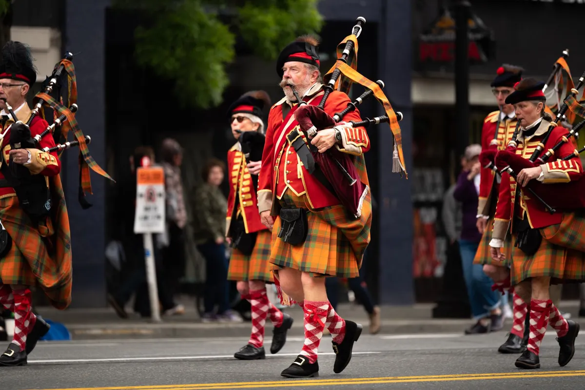 Pipe bands et bagadoù : fonctionnement et comment en rejoindre un